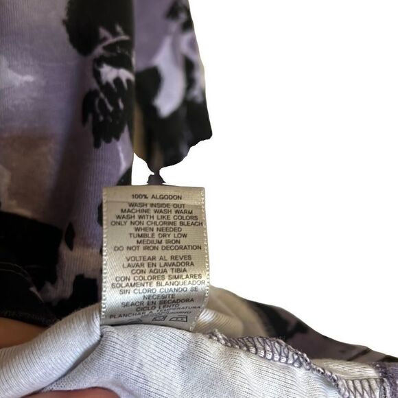 Nicole Miller Scoop Neck Top - Picture 7 of 8